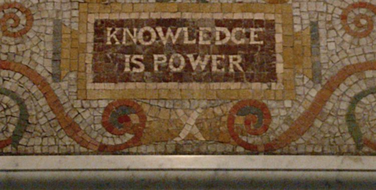 "Conhecimento é poder"